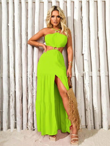 Vestido com 2 fivelas e fenda