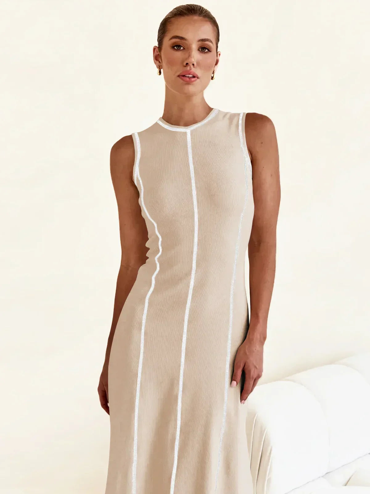 Vestido Midi de Malha Sem Mangas Eleganza